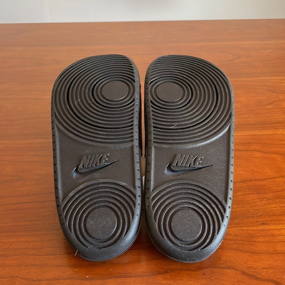 Nike Offcourt Slide FSU Florida State Sandals Garnet DD0524-001 NWOB - Picture 2 of 2